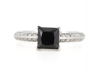 Certified & Fancy Coloured Diamond Clearance  ... - Lot 2009