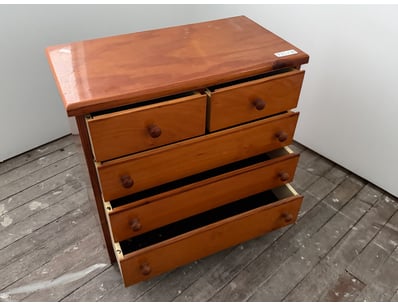 Tallboy, 5-Drawer, Timber

Location: Bundaberg, QL...