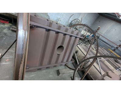 Mostly UNRESERVED POLY TANKs Manufacturer CLOSU... - Lot 309