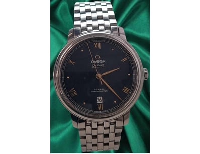 Luxury Watches (A978) - Lot 2750
