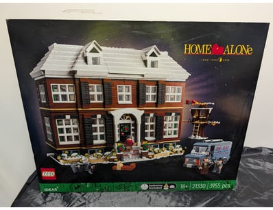 **UNRESERVED** LIFETIME COLLECTION OF LEGO PART... - Lot 356