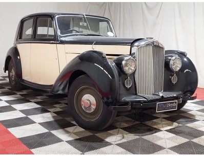 Classic, Muscle & Barn Finds - Lot 305