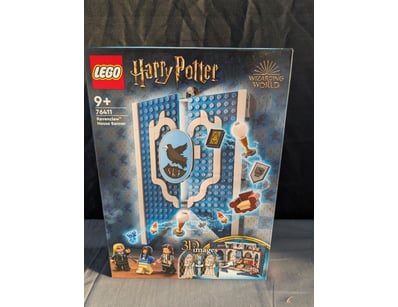 **UNRESERVED** LIFETIME COLLECTION OF LEGO PART... - Lot 235