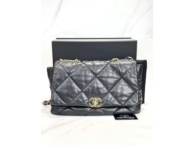 Designer Vault (A979) - Lot 6830