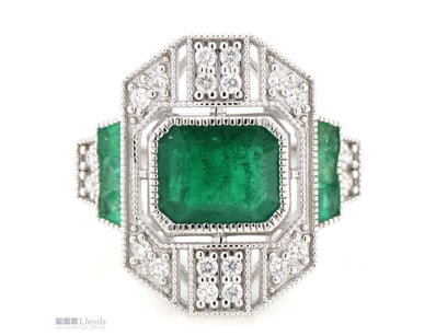14K WHITE GOLD, EMERALD AND DIAMOND, ART DECO RING...