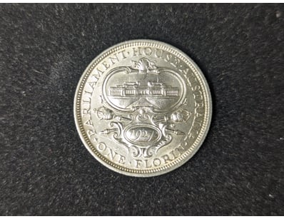 1927 AUSTRALIAN 8 PEARL PARLIAMENT HOUSE FLORIN
...