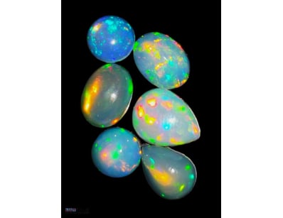 4.4 CARATS PARCEL OF WELO CRYSTAL OPALS. GREAT JEW...