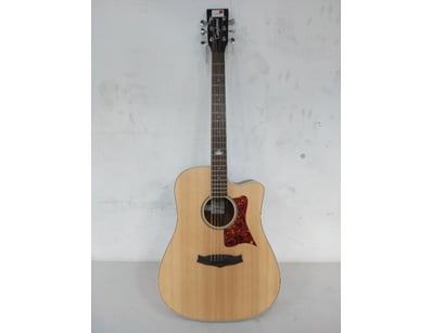 Gadgets, Music & Pastimes (A984) - Lot 255