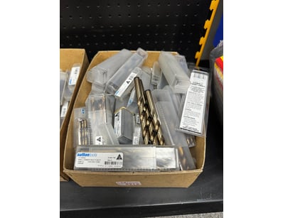 Distribution Business Equipment Liquidation (ON... - Lot 212