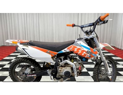 <b>2024 Pit Bike 125cc MX - White and Orange - Com...