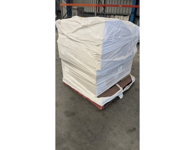 Home Entertainment, Audio & Computers (A980) - Lot 135