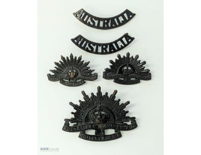 AUSTRALIAN MILITARY BADGES AND SHOULDER TITLES COL...