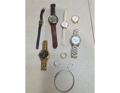 The Curio Collection (A990) - Lot 1043