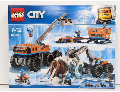 LEGO City Arctic Expedition Set 60195. This compre...
