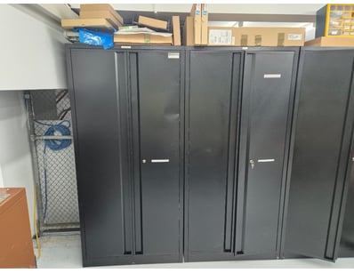 Dyson, Apple & Other Major Brand Reseller Liquid... - Lot 76
