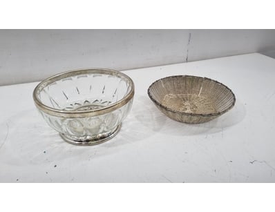 SILVER-MOUNTED GLASS BOWL MADE IN ITALY WITH WOVEN...