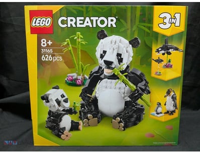 LEGO CREATOR 3-IN-1 PANDA SET #31165

Lego Creator...