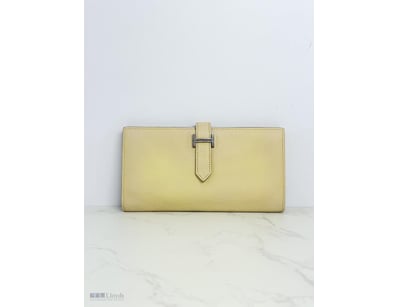 CHANEL CAMBON FOLD WALLET 

Condition: 8.5/10

Mat...