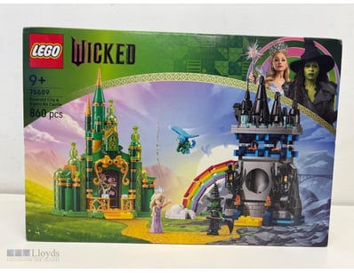 LEGO WICKED EMERALD CITY & KIAMO KO CASTLE SET 756...