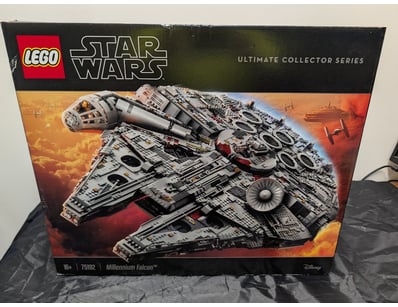 **UNRESERVED** LIFETIME COLLECTION OF LEGO PART... - Lot 748