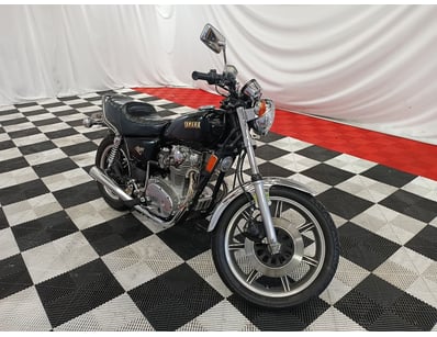 Classic, Muscle & Barn Finds - Lot 570