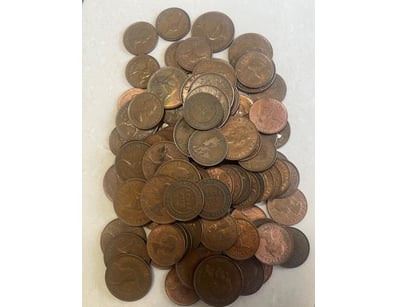 Banknotes & Coins (A982) - Lot 2300