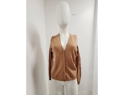 CAMEL KNIT CARDIGAN, SIZE S

Classic Button-Fron...