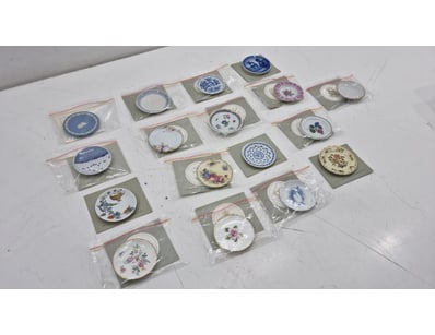 COLLECTION OF  FRANKLIN MINIATURE DECORATIVE PLATE...
