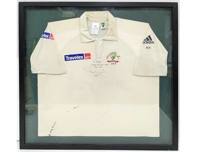 SIGNED AUSTRALIAN CRICKET TEST MATCH JERSEY - TRAV...