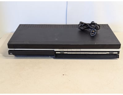Home Entertainment, Audio & Computers (QLDA970) - Lot 677