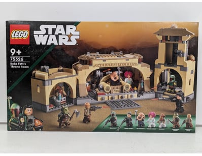 LEGO Star Wars 75326 Boba Fett's Throne Room set. ...