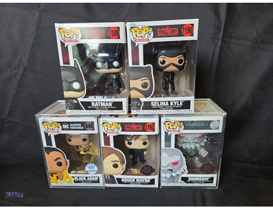 FUNKO POP! VINYL FIGURE COLLECTION - BATMAN, SELIN...