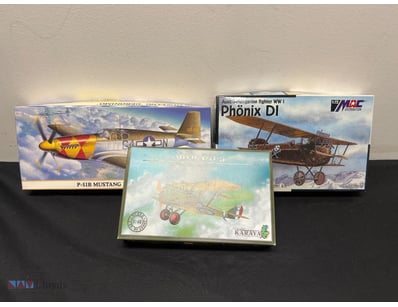 COLLECTION OF 3 UNASSEMBLED AIRCRAFT MODEL KITS - ...
