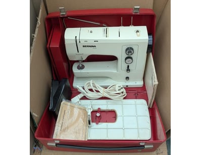 Bernina Sewing Machine Record 830 With Extension T...