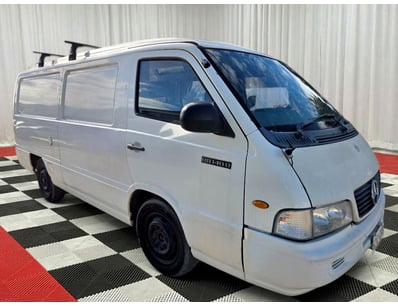 <b>2002 Mercedes-Benz MB140 D - White - 255,102km ...