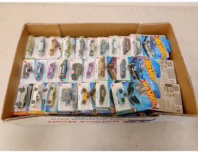 Model Car Mania (A1004) - Lot 711