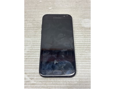 Samsung Galaxy A5 (2016) smartphone, model SM-A520...