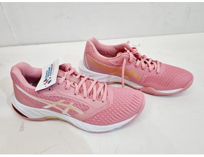 Major Brand Apparel & Footwear Liquidation Even... - Lot 251