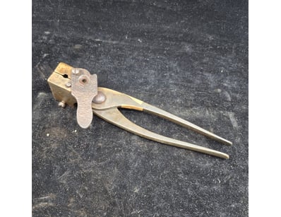 Historic Arms & Militaria (A1004) - Lot 601