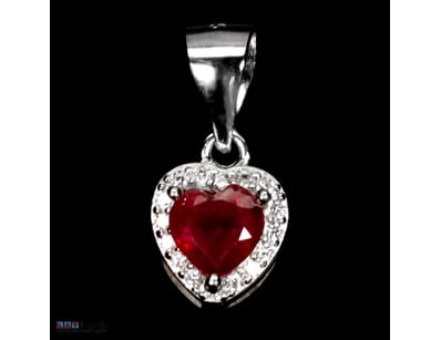NATURAL BLOOD RED RUBY HEART PENDANT.      

Natur...