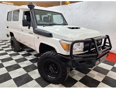 Passenger, Luxury & Commercial Vehicles Auction - Lot 140