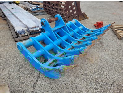 MOSTLY UNRESERVED Machinery & Attachments (ON4400) - Lot 9