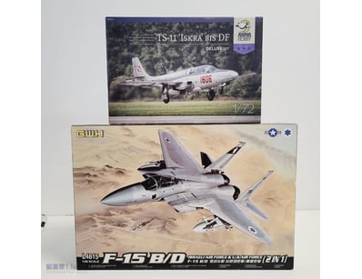 LOT OF 2 MILITARY AIRCRAFT MODEL KITS - TS-11 ISKR...