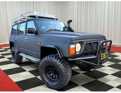 <b>1992 Nissan Patrol GQ - Black - 316,999km - Tur...