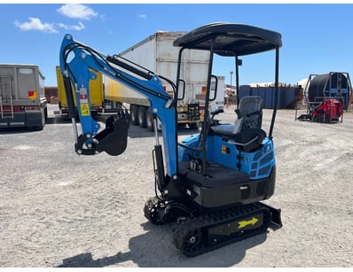MACKAY UNUSED Machinery, Containers & Generators - Lot 3