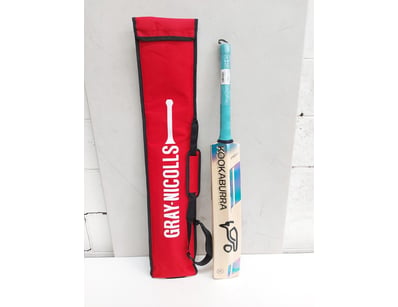 BRAND NEW

Kookaburra cricket bat bundle compris...