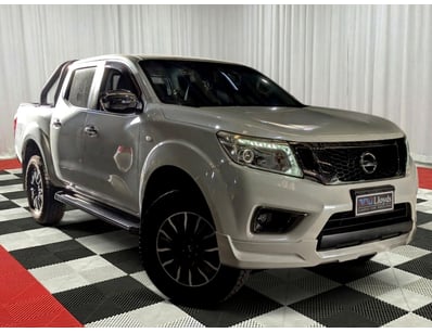 <b>2017 Nissan Navara D23 Series 4 ST - White - 15...