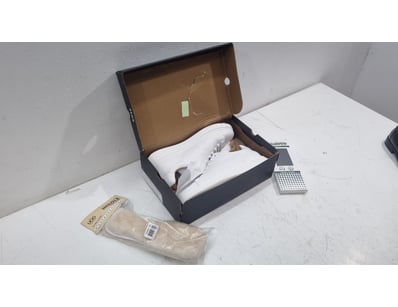 Unclaimed Freight (NSWA1001) - Lot 1236