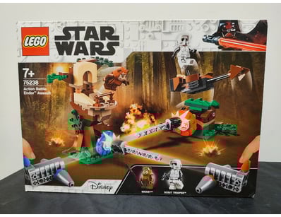 **UNRESERVED** COOKIE'S LIFETIME COLLECTION OF ... - Lot 152