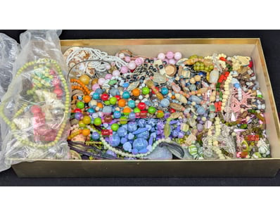 The Curio Collection (A1001) - Lot 2049